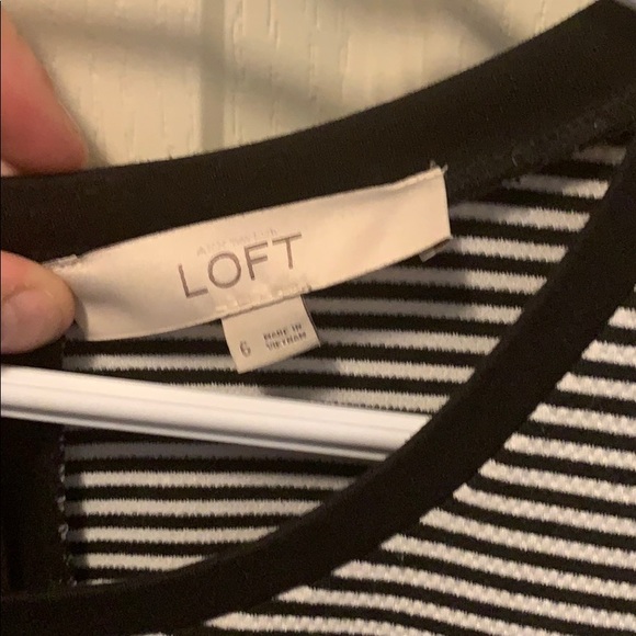 Loft T-shirt dress size 6 black and white stripe - Picture 2 of 4